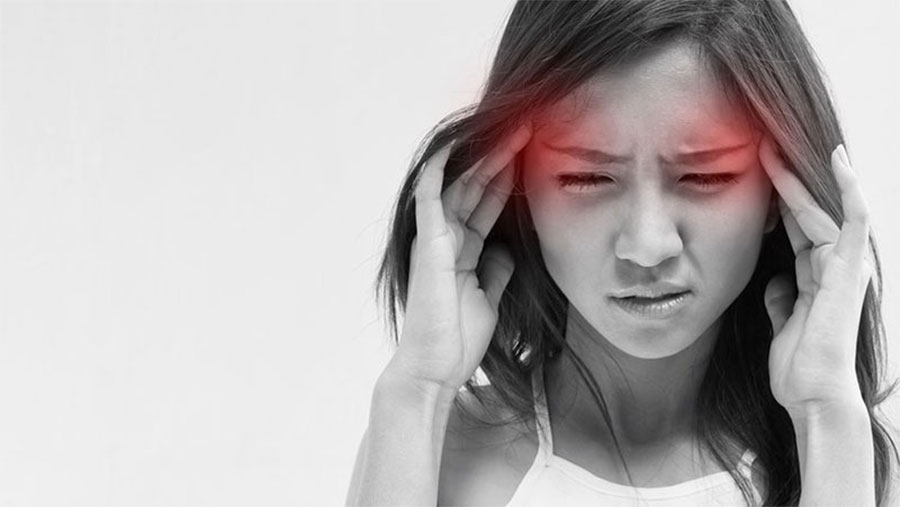 Đau đầu đột ngột chính là tác dụng phụ của thuốc nội tiết