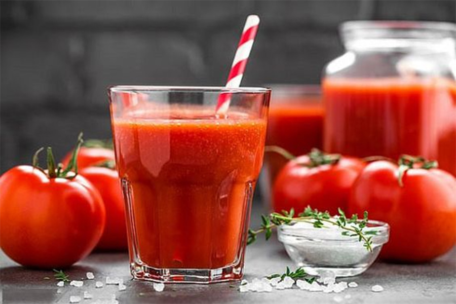 sinh tố cà chua giúp giải nhiệt