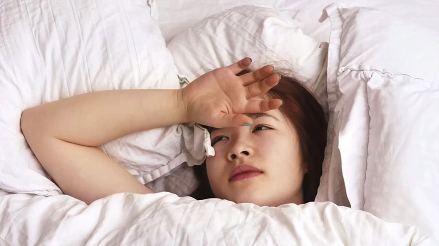 Dấu hiệu mãn kinh sớm cần khắc phục kịp thời là trạng thái mất ngủ