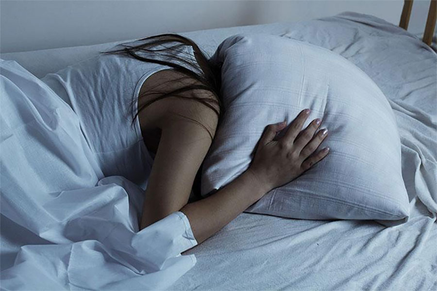 Mất ngủ cũng là một trong những dấu hiệu nhận biết thay doi noi tiet to o phu nu hay nội tiết kém thường gặp