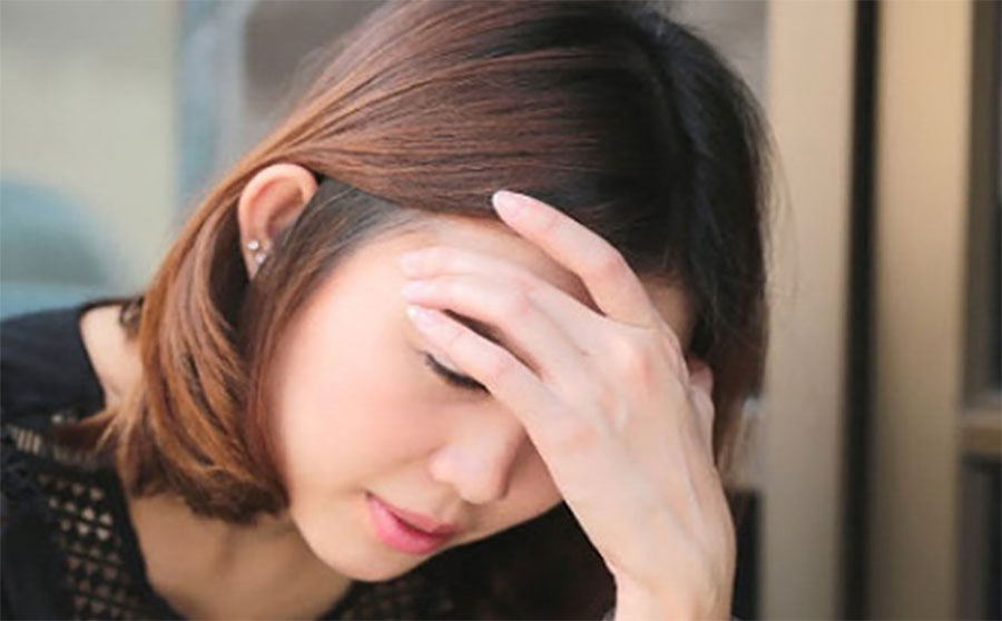 Tinh thần lo âu và căng thẳng lâu ngày là nguyên nhân phổ biến dẫn đến rối loạn nội tiết tố nữ sau sinh