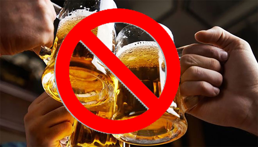 Không nên uống rượu bia để giảm tình trạng rối loạn nội tiết tố nữ sau sinh